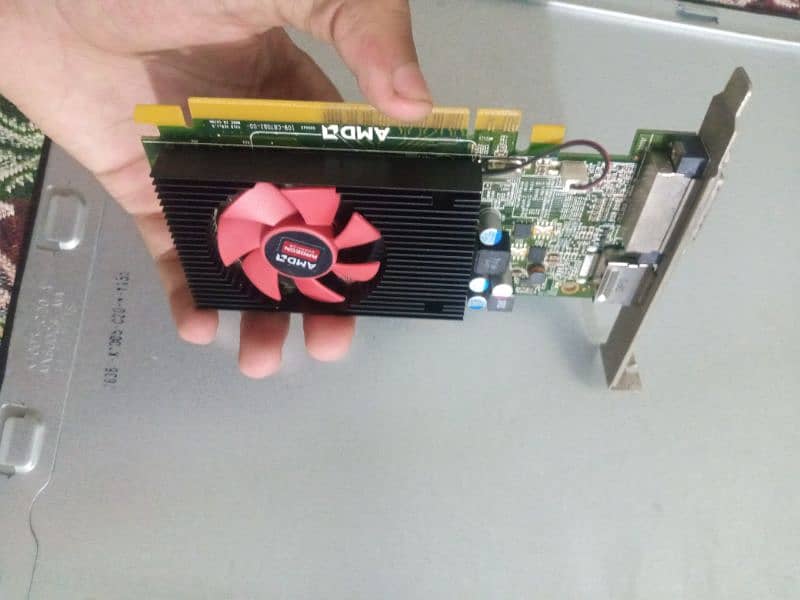 AMD Radeon R5 340X 2GB graphics card 3