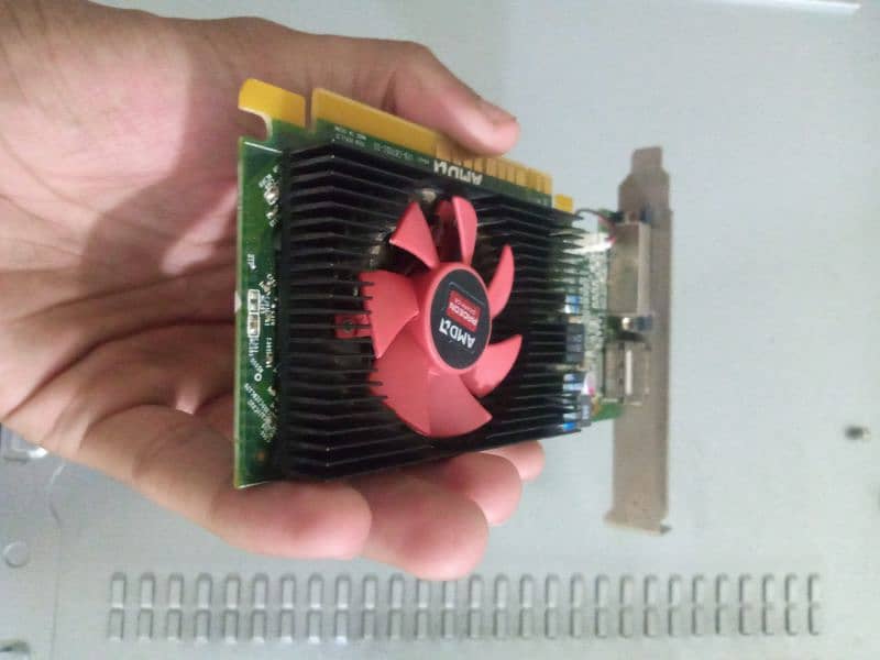 AMD Radeon R5 340X 2GB graphics card 4