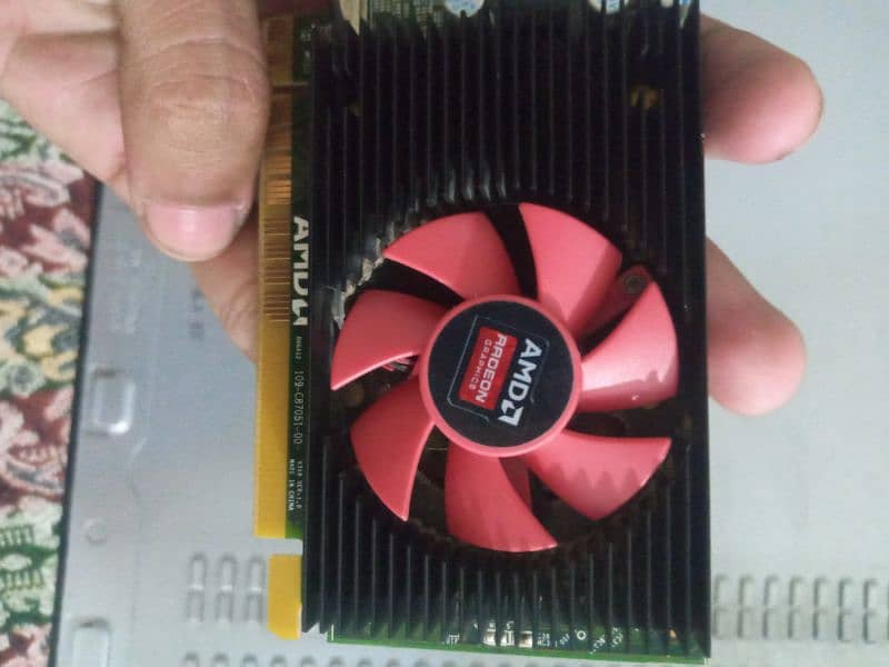 AMD Radeon R5 340X 2GB graphics card 5