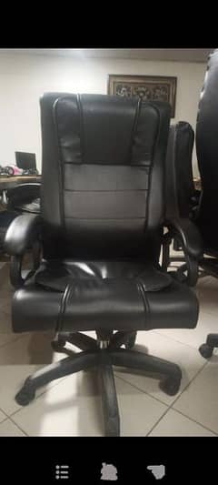 Office chairs Available in Good condition