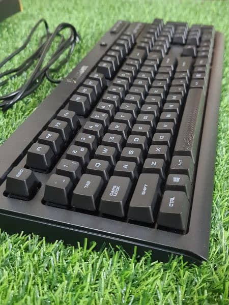 Corsair K66 Mechanical Gaming Keyboard Cherry MX Red 5