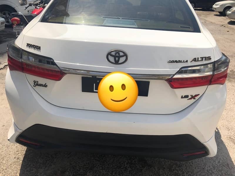 Toyota Altis Grande 2018 0