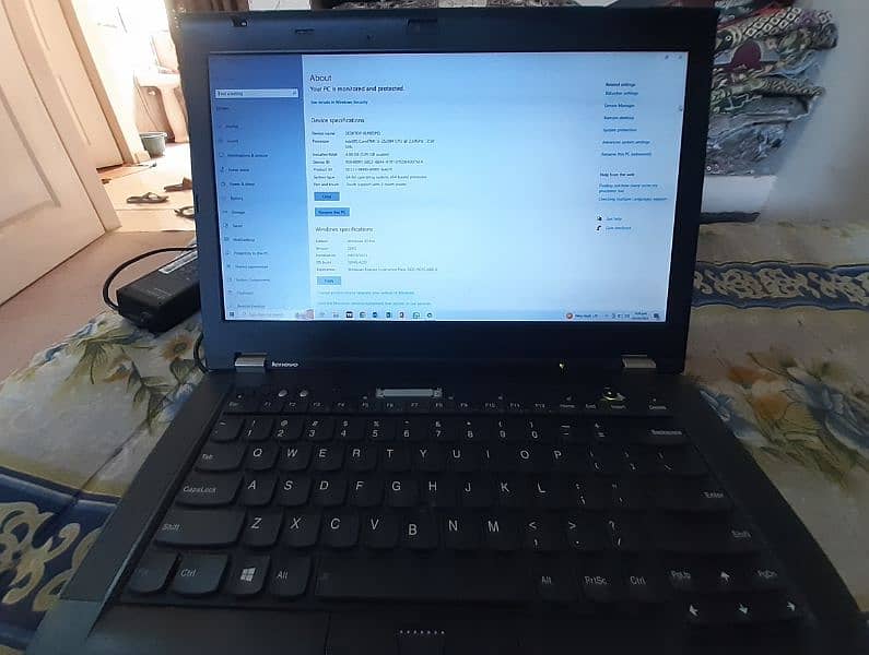 Lenovo thinkpad t420s core i5 2nd generation for sale 0