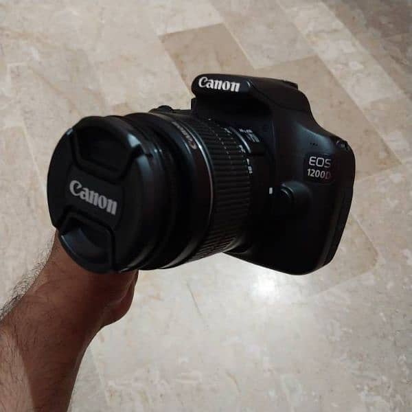 canon camra 1200D 0