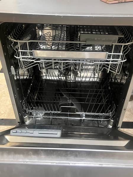 Dishwasher 0