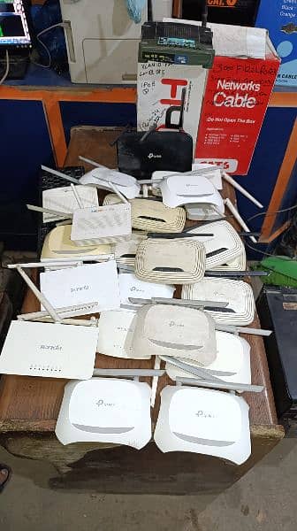 used routers.   only 6 months Chaly way Han 2