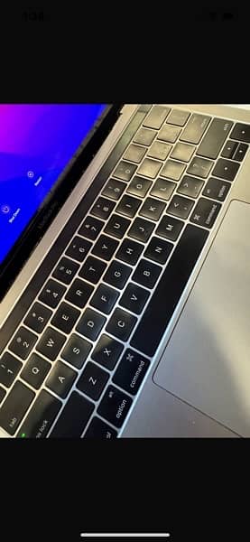 Apple macbook pro 2016 core i5 2