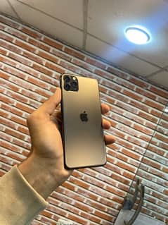 iPhone 11 pro max 512gb jv : Health 74 Totally geiune all ok