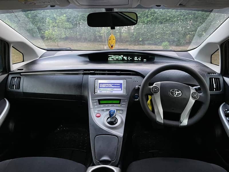 Toyota Prius 2013 7