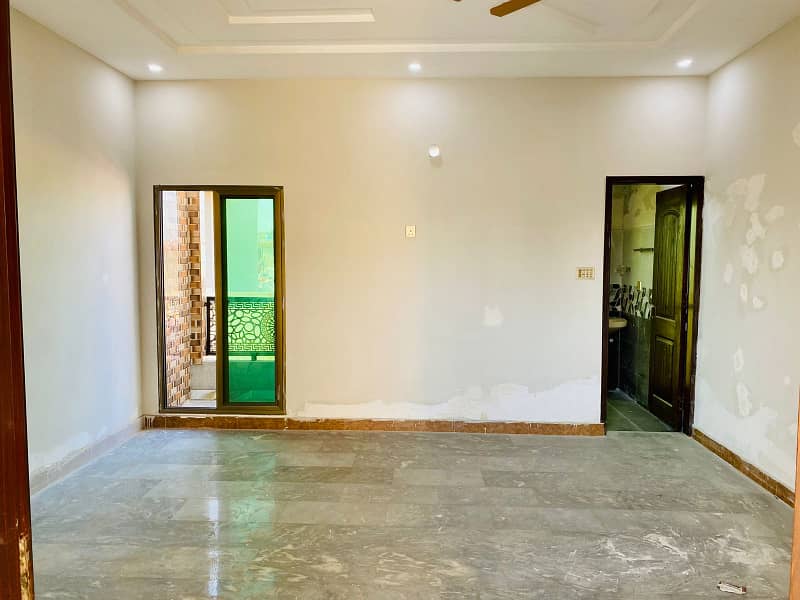 4 Marla Brand New Triple Storey House For Sale In Samanabad Lahore 30