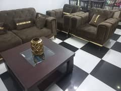 Excellent condition 7 Seater Sofa Set with Center Table 0