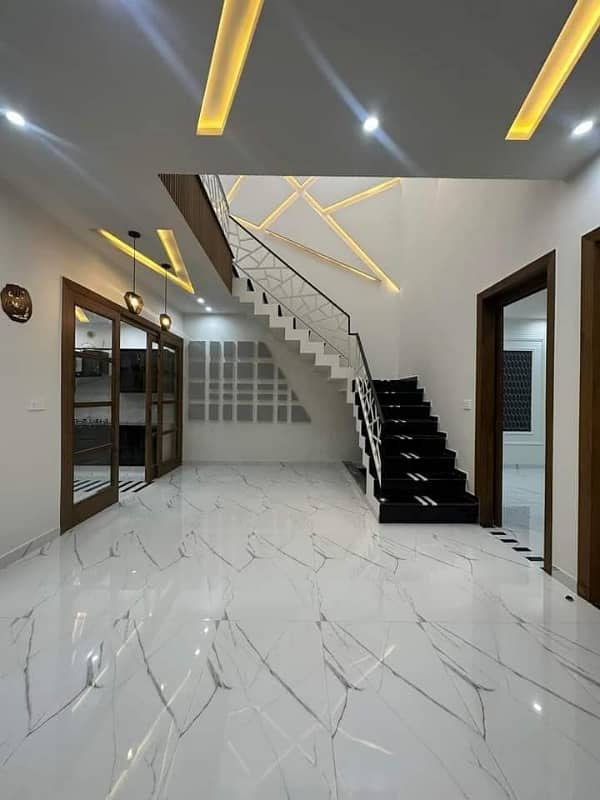 5 MARLA BRAND NEW LUXURY HOUSE FOR SALE IN EDEN EXECUTIVE, 208 CHAK ROAD, EAST CANAL ROAD FAISALABAD 3