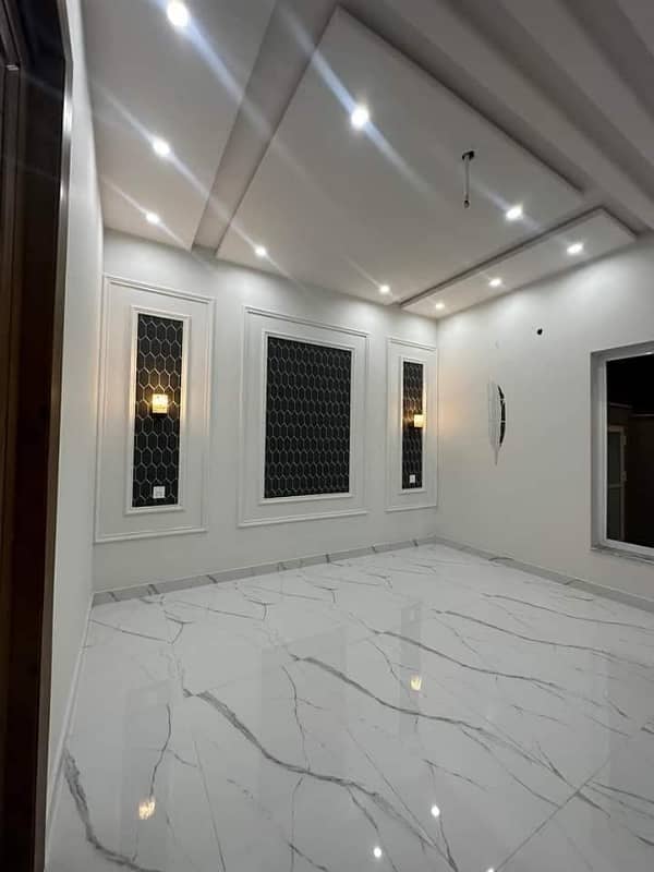 5 MARLA BRAND NEW LUXURY HOUSE FOR SALE IN EDEN EXECUTIVE, 208 CHAK ROAD, EAST CANAL ROAD FAISALABAD 6