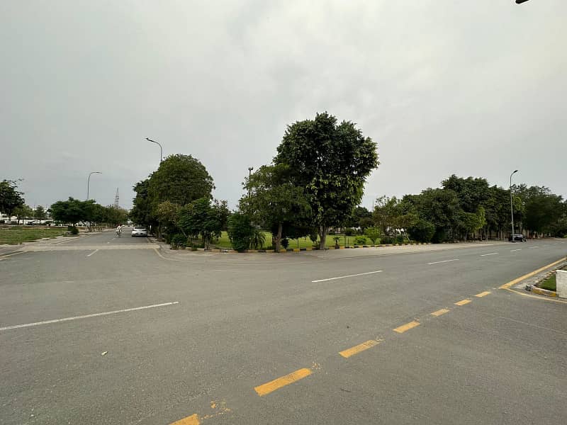 12 Marla Prime Location Plot For Sale in Divine Enclave CanalbRoad Faisalabad 0