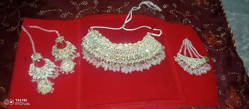 beautiful jewelry set for sell 4