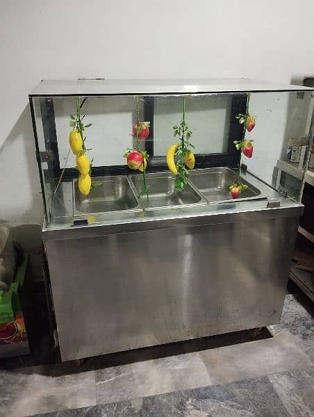 salad bar / dahi bhalle counter coolling ok 3