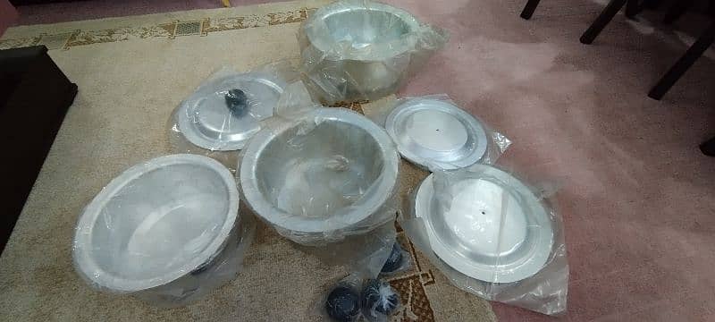 Brand new Set of 3 cooking pot ( Daigcha) is for sale. 1