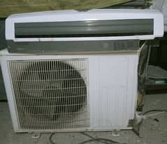 Success 1 ton AC For Sale Good condition