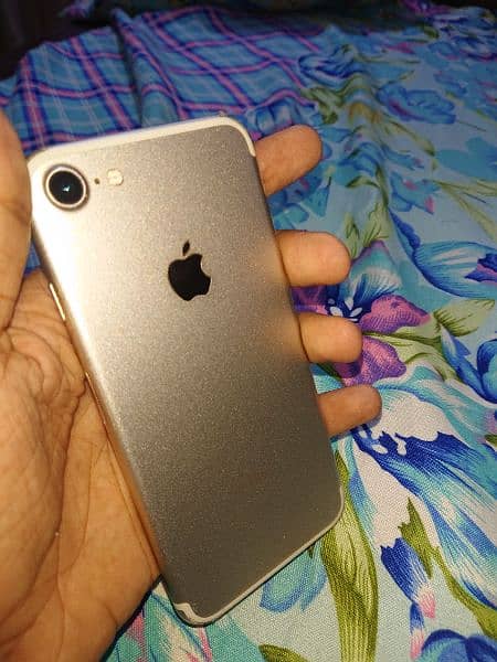 I PHONE 7 FOR SALE 2