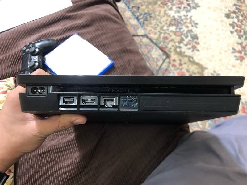Playstation 4 PS4 Slim 1 TB for sale 2