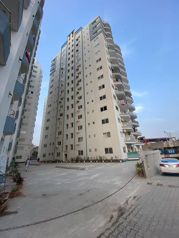 Three bed Apartment Available for sale in Green line Tower Capital Residencia 3