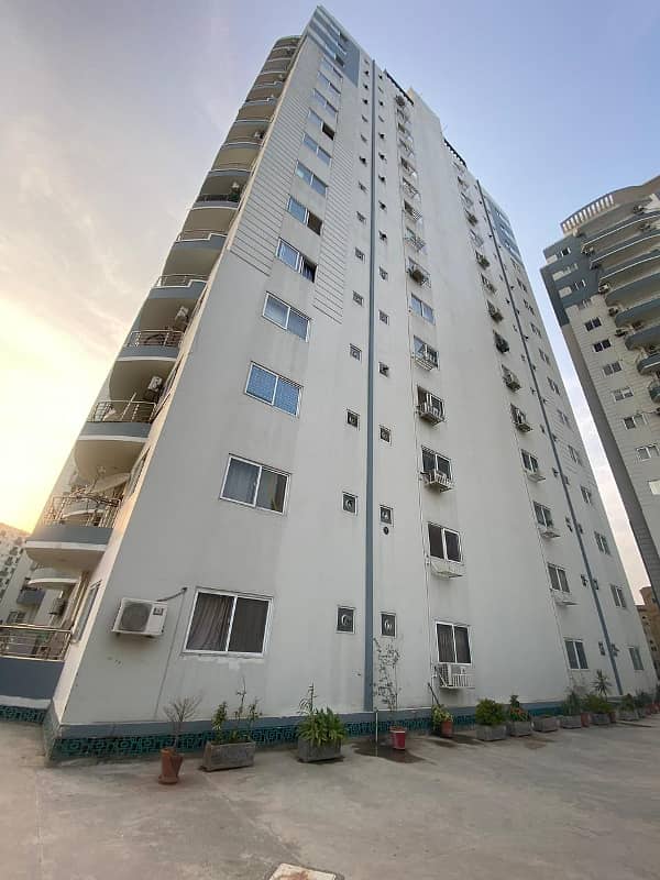 Three bed Apartment Available for sale in Green line Tower Capital Residencia 12