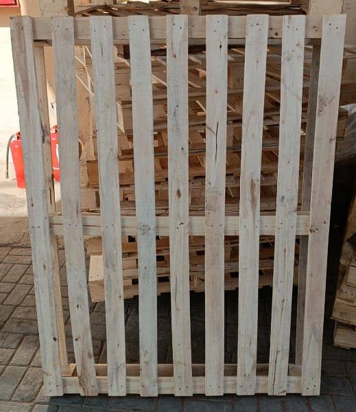 pallets suppliers 9