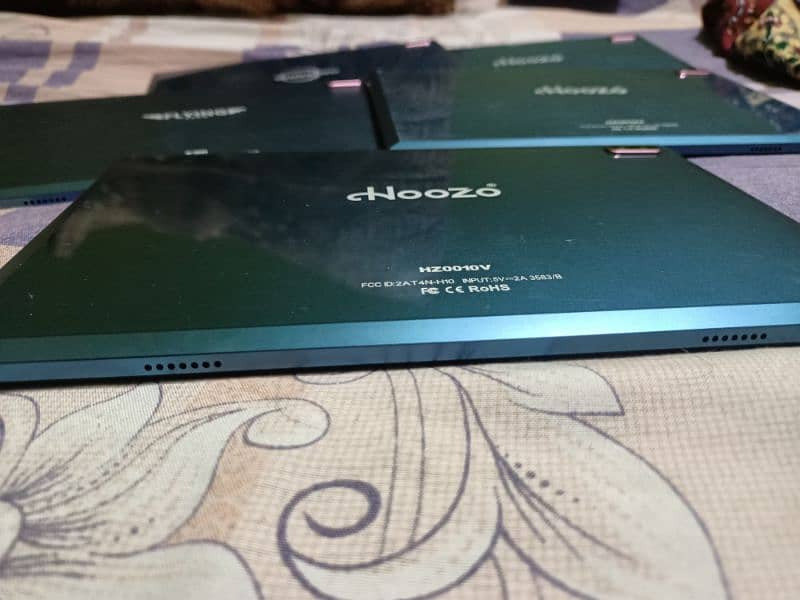 Hoozo , FlyingTech , Winsing Tabs . 4 GB 64 GB 1