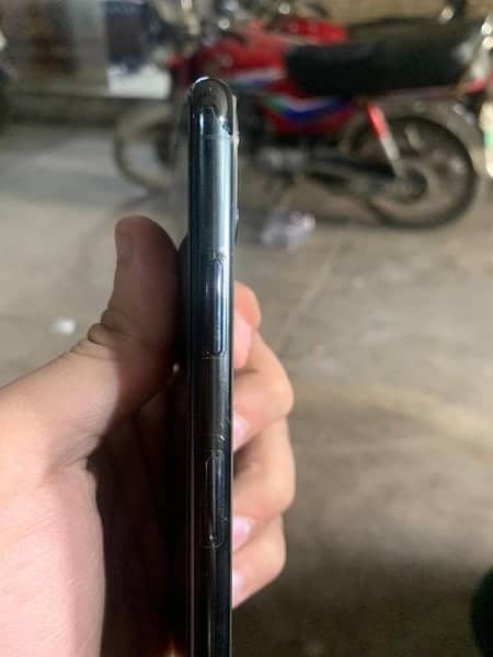 IPhone 11Pro Pta Approved 256 GB 3