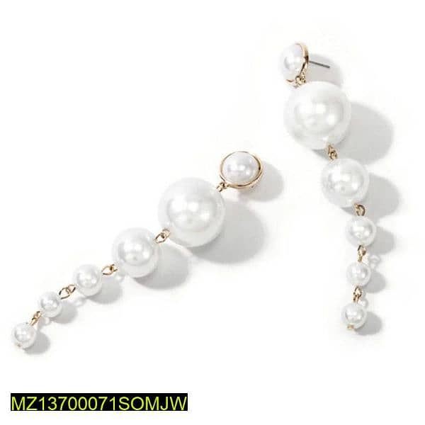 pair of  stylish long pearl drop tassel earrings 1