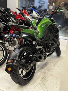 Kawasaki Ninja Z1000 400cc Dual cylinder heavy bike
