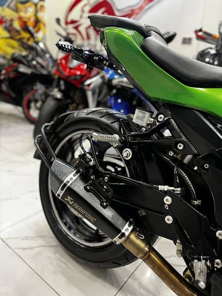 Kawasaki Ninja Z1000 400cc Dual cylinder heavy bike 3