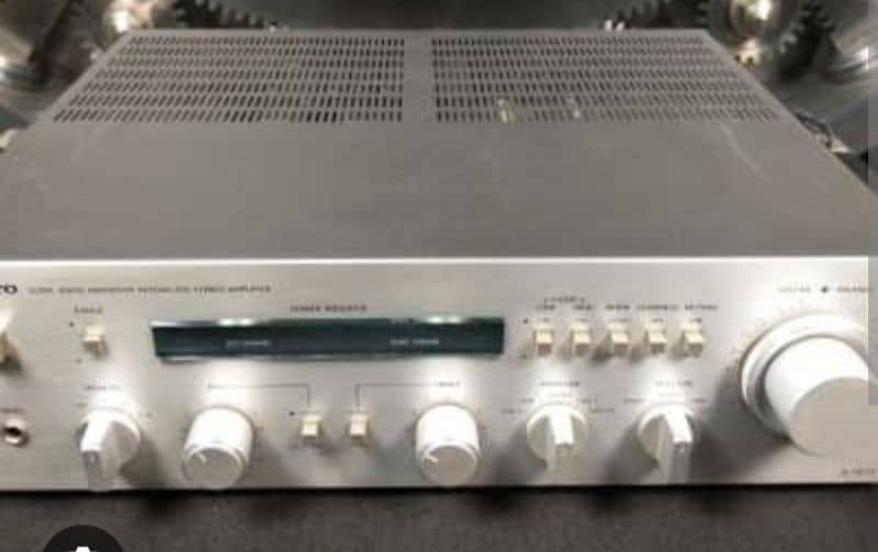 world Class Brand Amplifier "Onkyo A 7070 1