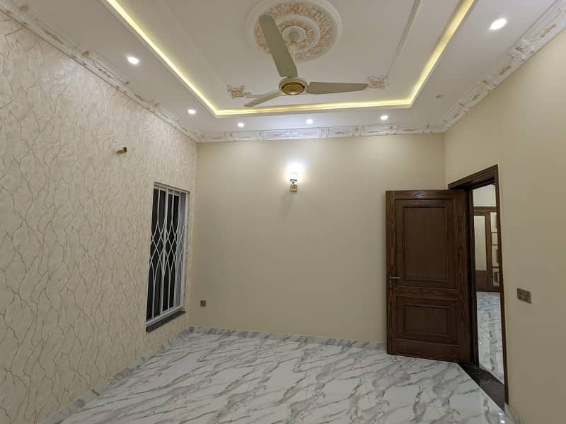 10 Marla Brand New Facing Park Latest Luxury Spanish Stylish Double Storey House Available For Sale In Valencia Town Lahore 32