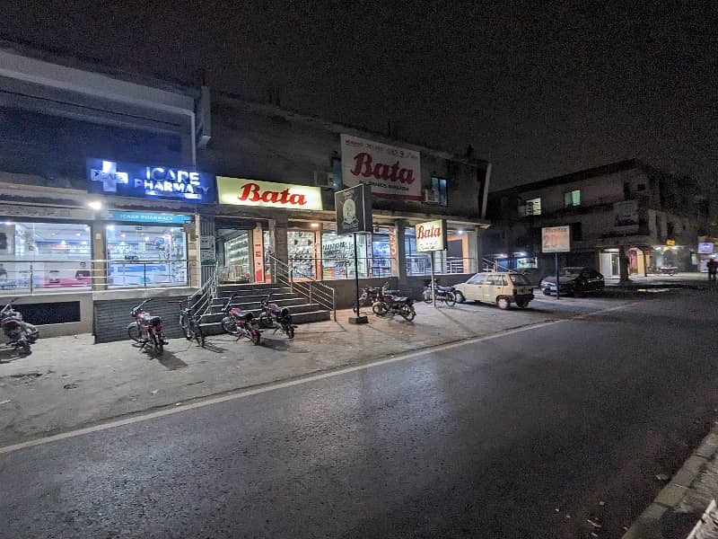 Commercial Market Building 2 Kanal 4 Marla Well 80 Fit Main Boulevard Near Sports Complex Hot Location Available For Sale In Sabzazaar Lahore By Fast Property Services Real Estate And Builders With Original Property. Direct Deal Face To Face With Owner 9