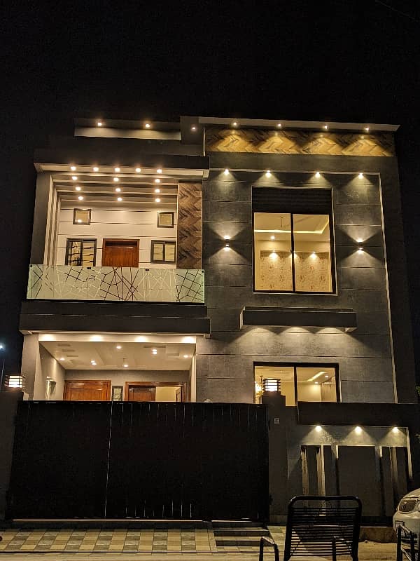 5 Marla Brand New First Entry Luxury Double Storey Double Unit Latest Modern Stylish House Available For Sale In Park View City Lahore By Fast Property Services Real Estate And Builders With Original Pictures. 0