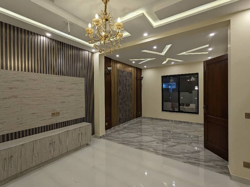 5 Marla Brand New First Entry Luxury Double Storey Double Unit Latest Modern Stylish House Available For Sale In Park View City Lahore By Fast Property Services Real Estate And Builders With Original Pictures. 2
