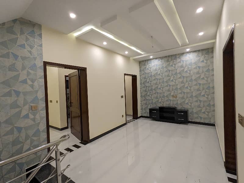5 Marla Brand New First Entry Luxury Double Storey Double Unit Latest Modern Stylish House Available For Sale In Park View City Lahore By Fast Property Services Real Estate And Builders With Original Pictures. 17