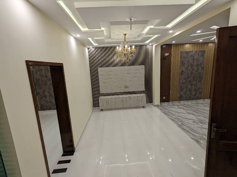 5 Marla Brand New First Entry Luxury Double Storey Double Unit Latest Modern Stylish House Available For Sale In Park View City Lahore By Fast Property Services Real Estate And Builders With Original Pictures. 22