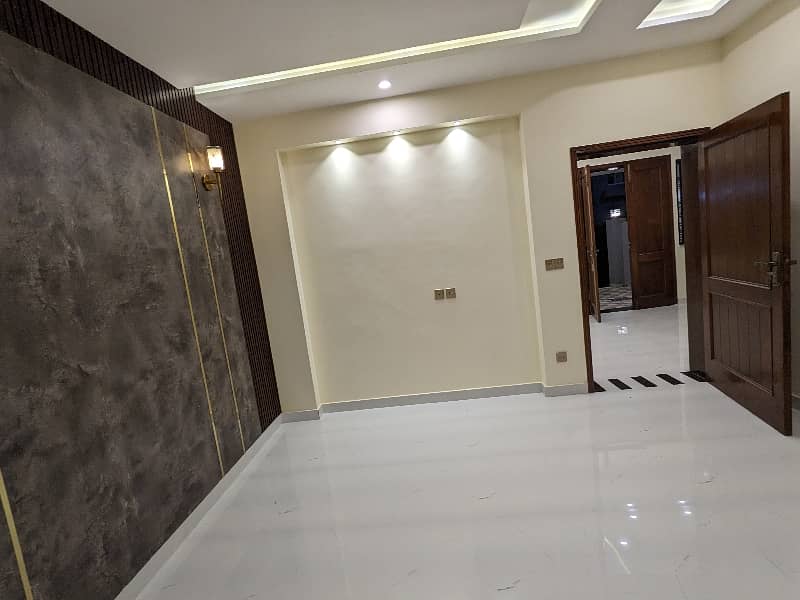5 Marla Brand New First Entry Luxury Double Storey Double Unit Latest Modern Stylish House Available For Sale In Park View City Lahore By Fast Property Services Real Estate And Builders With Original Pictures. 31