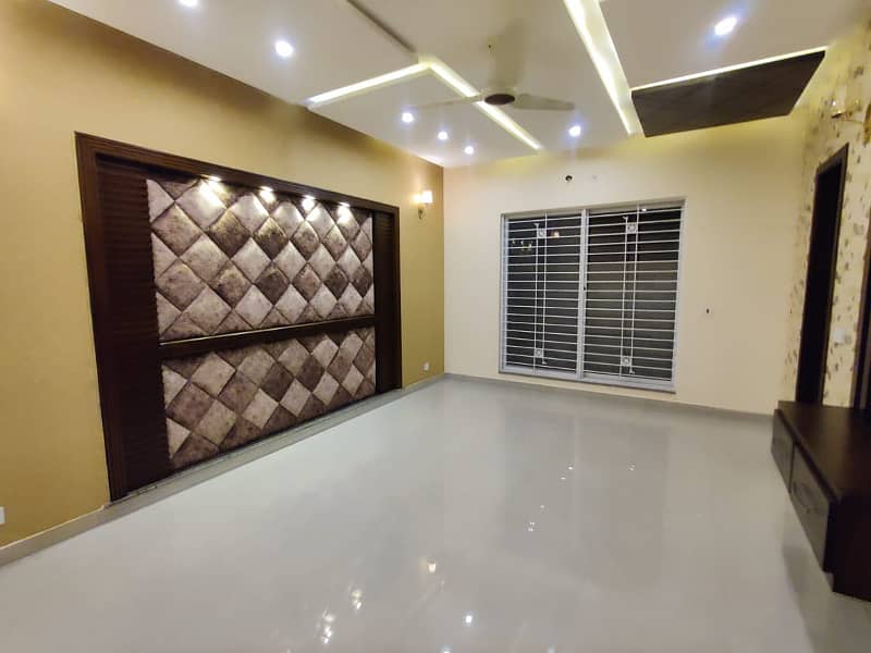LUXURIOUS 12 MARLA DOUBLE STOREY HOUSE FOR SALE IN JOHAR TOWN 0