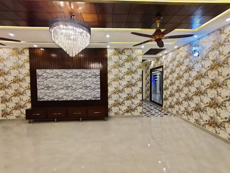 LUXURIOUS 12 MARLA DOUBLE STOREY HOUSE FOR SALE IN JOHAR TOWN 13