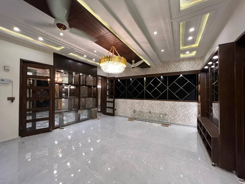 LUXURIOUS 12 MARLA DOUBLE STOREY HOUSE FOR SALE IN JOHAR TOWN 1