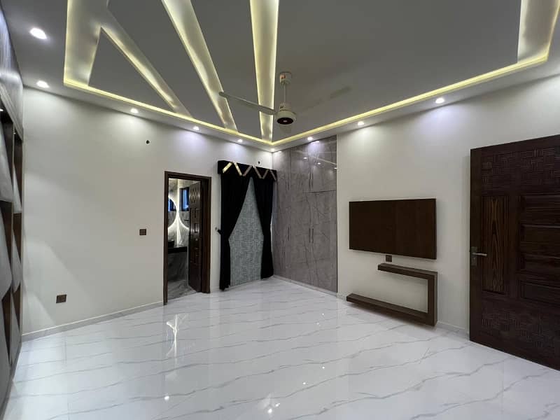 LUXURIOUS 12 MARLA DOUBLE STOREY HOUSE FOR SALE IN JOHAR TOWN 29