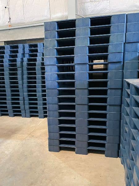 pallets used new imported available 4