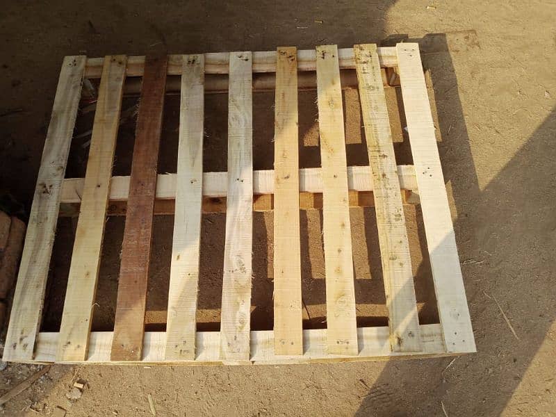 pallets used new imported available 8