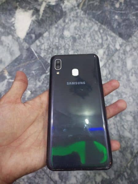 Samsung Galaxy A30 condition 10/10 4gb ram 64gb memory 1