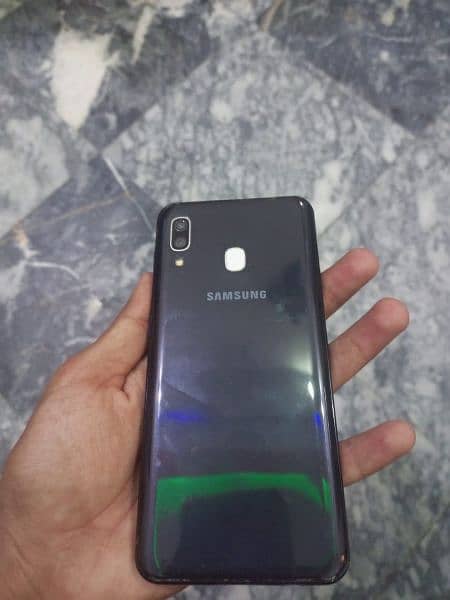 Samsung Galaxy A30 condition 10/10 4gb ram 64gb memory 2