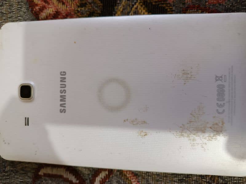 Samsung Tablet SM-T285 4