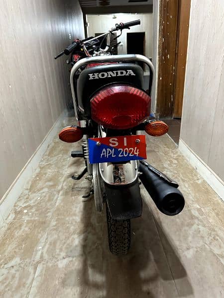 My bike Honda 125 for sale lush condition as a new 11